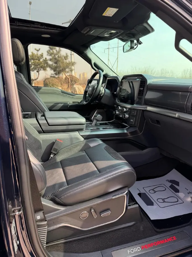 2022 Ford F-150 3.5T 423HP V6 10AT,autocango,china used car exporter,china ev exporter,chinese used car exporter,chinese used ev exporter