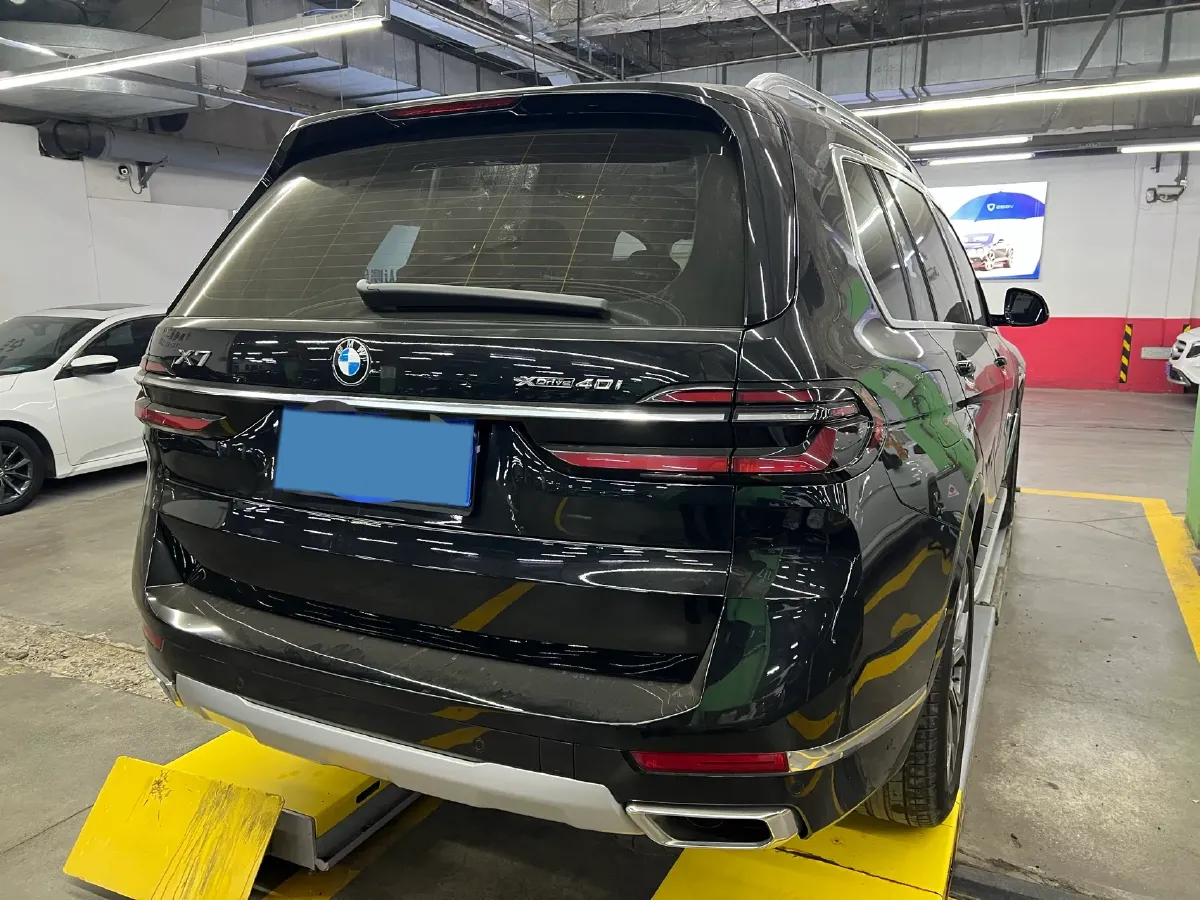 2023 BMW X7 3.0T 381HP L6 8AT,autocango,china used car exporter,china ev exporter,chinese used car exporter,chinese used ev exporter