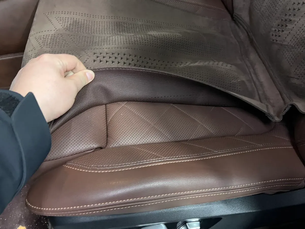 2023 BMW X7 3.0T 381HP L6 8AT,autocango,china used car exporter,china ev exporter,chinese used car exporter,chinese used ev exporter