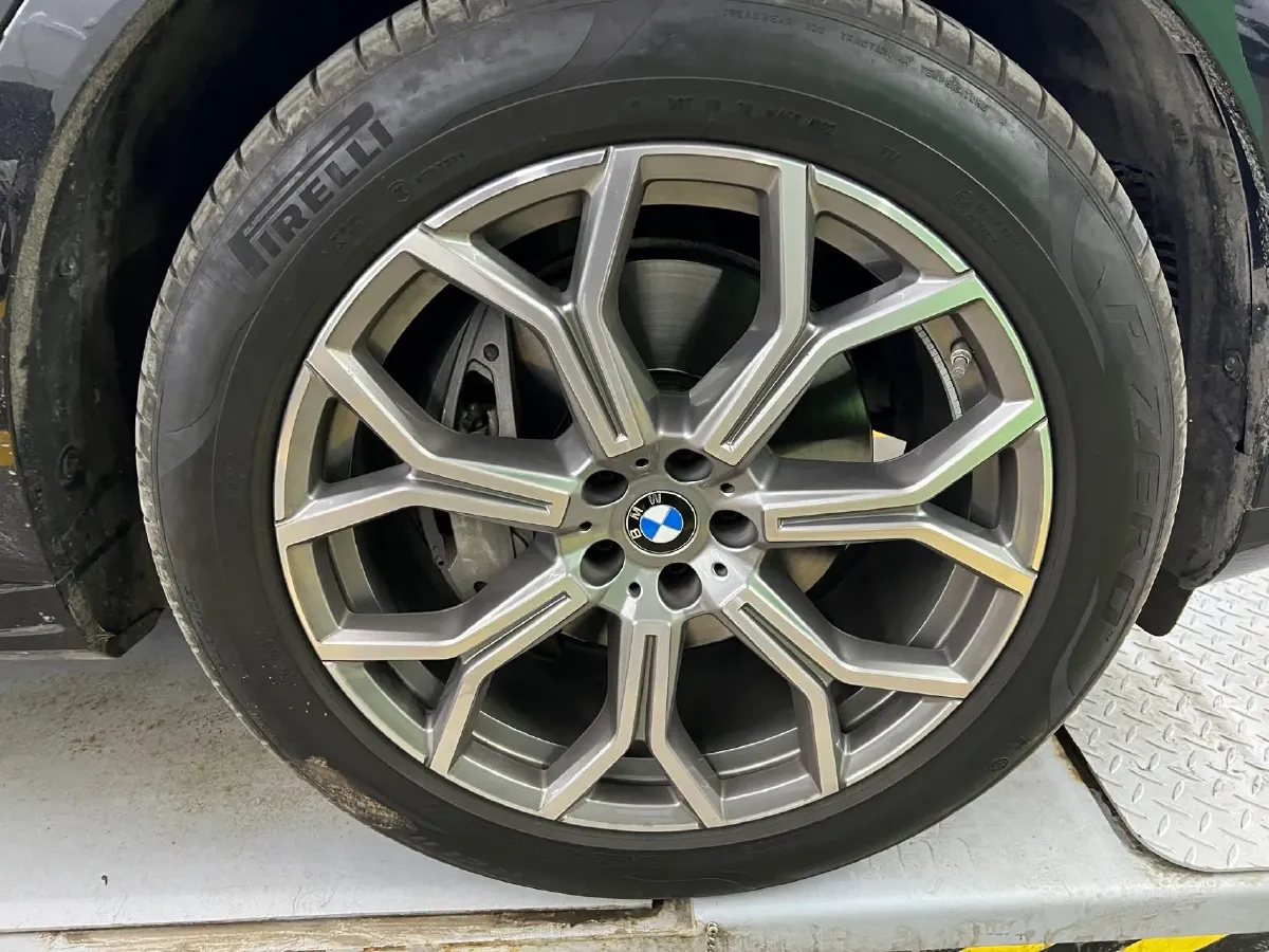 2023 BMW X7 3.0T 381HP L6 8AT,autocango,china used car exporter,china ev exporter,chinese used car exporter,chinese used ev exporter