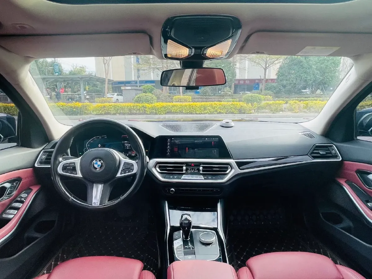 2021 BMW 3 Series 2.0T 156HP L4 8AT,autocango,china used car exporter,china ev exporter,chinese used car exporter,chinese used ev exporter
