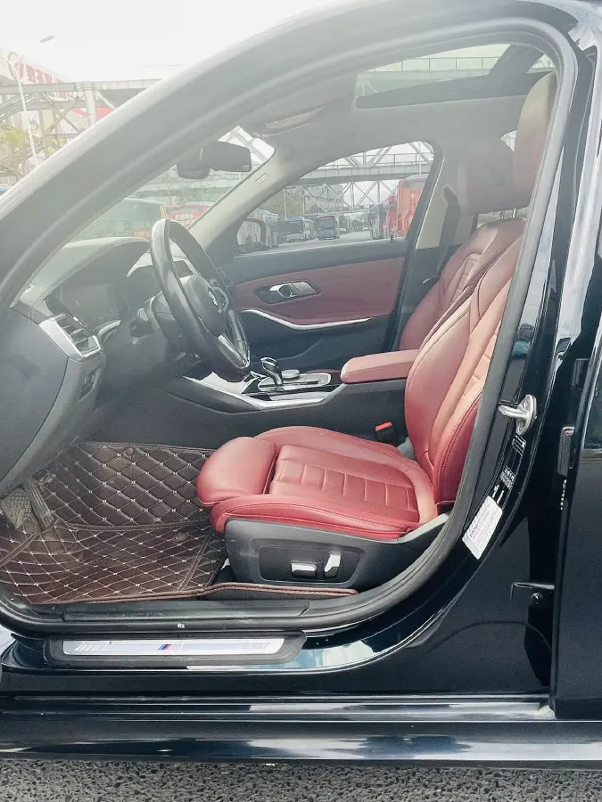 2021 BMW 3 Series 2.0T 156HP L4 8AT,autocango,china used car exporter,china ev exporter,chinese used car exporter,chinese used ev exporter