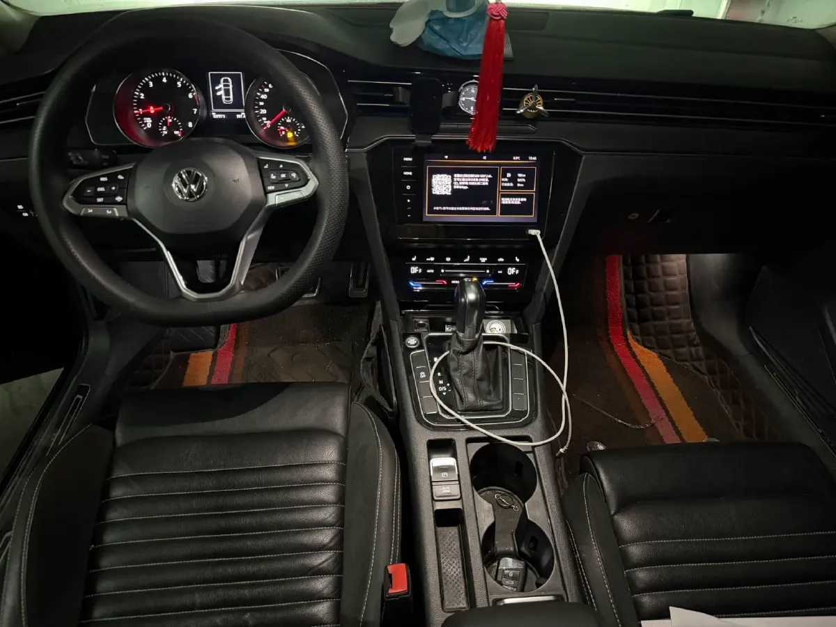 2020 Volkswagen Magotan 2.0T 186HP L4 7DCT,autocango,china used car exporter,china ev exporter,chinese used car exporter,chinese used ev exporter