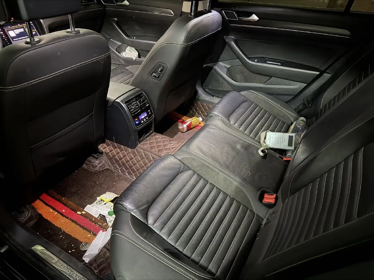 2020 Volkswagen Magotan 2.0T 186HP L4 7DCT,autocango,china used car exporter,china ev exporter,chinese used car exporter,chinese used ev exporter