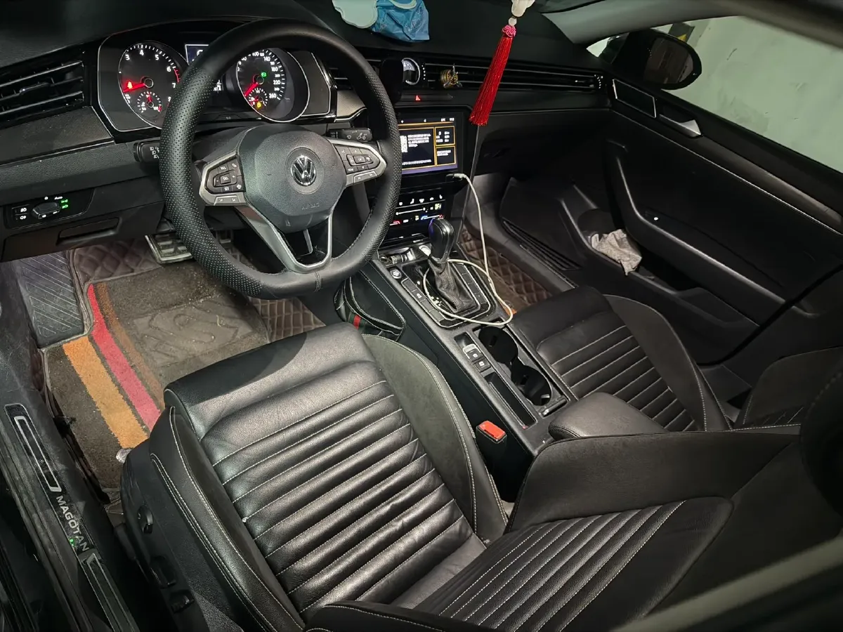 2020 Volkswagen Magotan 2.0T 186HP L4 7DCT,autocango,china used car exporter,china ev exporter,chinese used car exporter,chinese used ev exporter