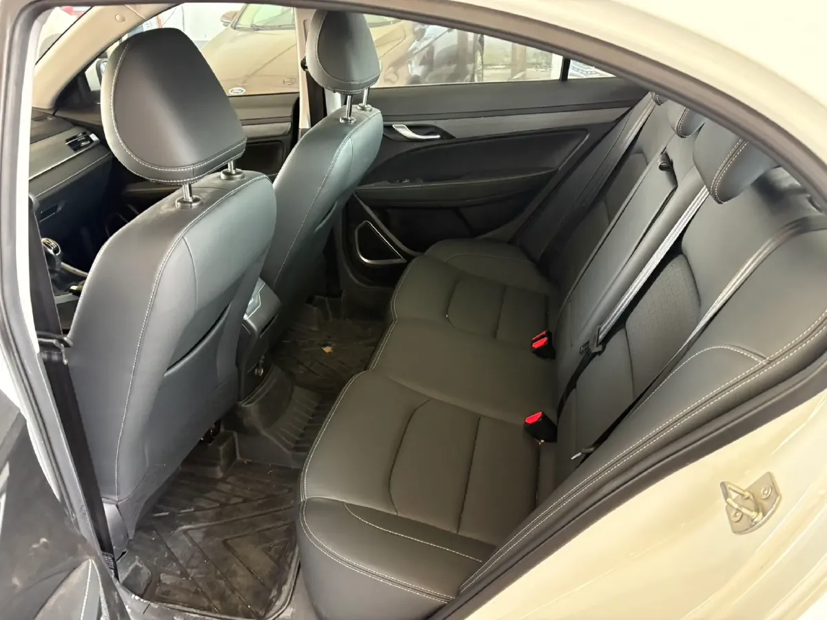 2021 Geely Coolray 1.4T 141HP L4 6MT,autocango,china used car exporter,china ev exporter,chinese used car exporter,chinese used ev exporter