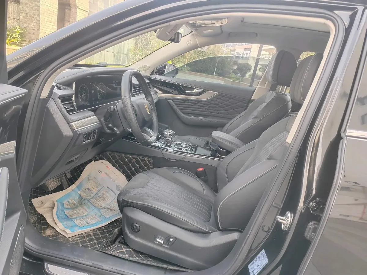 2022 HongQi HS5 2.0T 224HP L4 6AT,autocango,china used car exporter,china ev exporter,chinese used car exporter,chinese used ev exporter