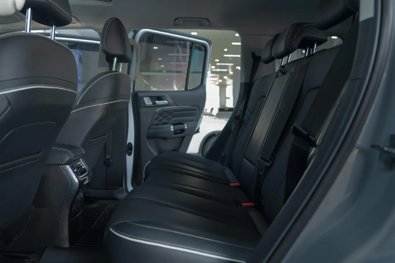 2023 Tank 300 2.0T 227HP L4 8AT,autocango,china used car exporter,china ev exporter,chinese used car exporter,chinese used ev exporter