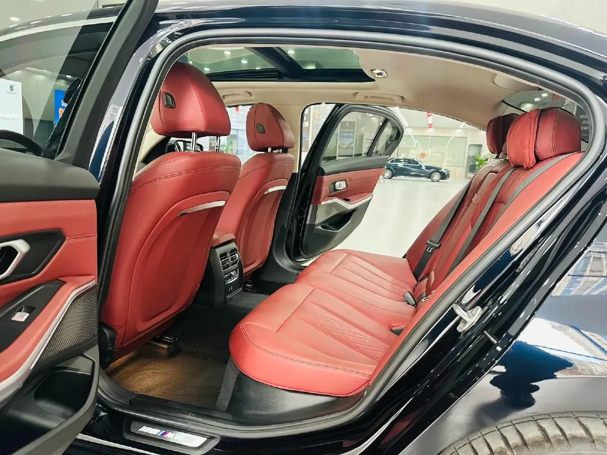 2024 BMW 3 Series 2.0T 184HP L4 8AT,autocango,china used car exporter,china ev exporter,chinese used car exporter,chinese used ev exporter