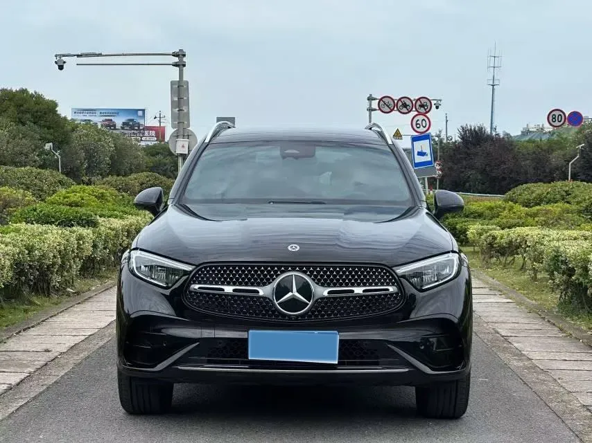2024 Mercedes-Benz GLC Class 2.0T 258HP L4 9AT,autocango,china used car exporter,china ev exporter,chinese used car exporter,chinese used ev exporter