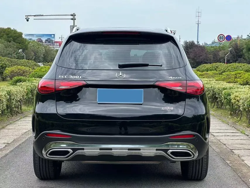 2024 Mercedes-Benz GLC Class 2.0T 258HP L4 9AT,autocango,china used car exporter,china ev exporter,chinese used car exporter,chinese used ev exporter