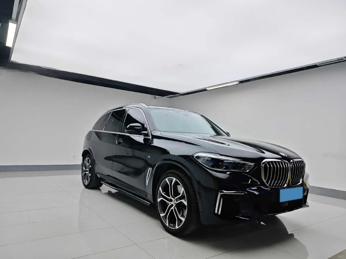 2022 BMW X5 3.0T 333HP L6 8AT,autocango,china used car exporter,china ev exporter,chinese used car exporter,chinese used ev exporter