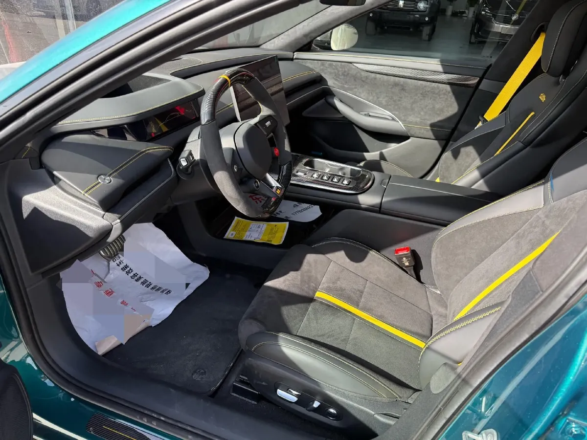 2025 MI SU7 Ultra BEV 93.7KWH,autocango,china used car exporter,china ev exporter,chinese used car exporter,chinese used ev exporter