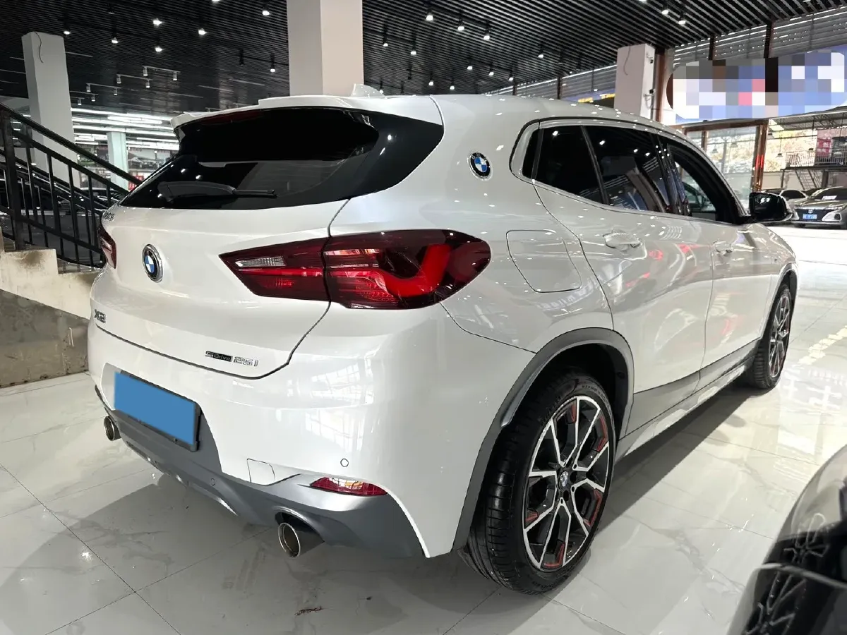 2021 BMW X2 2.0T 192HP L4 7DCT,autocango,china used car exporter,china ev exporter,chinese used car exporter,chinese used ev exporter