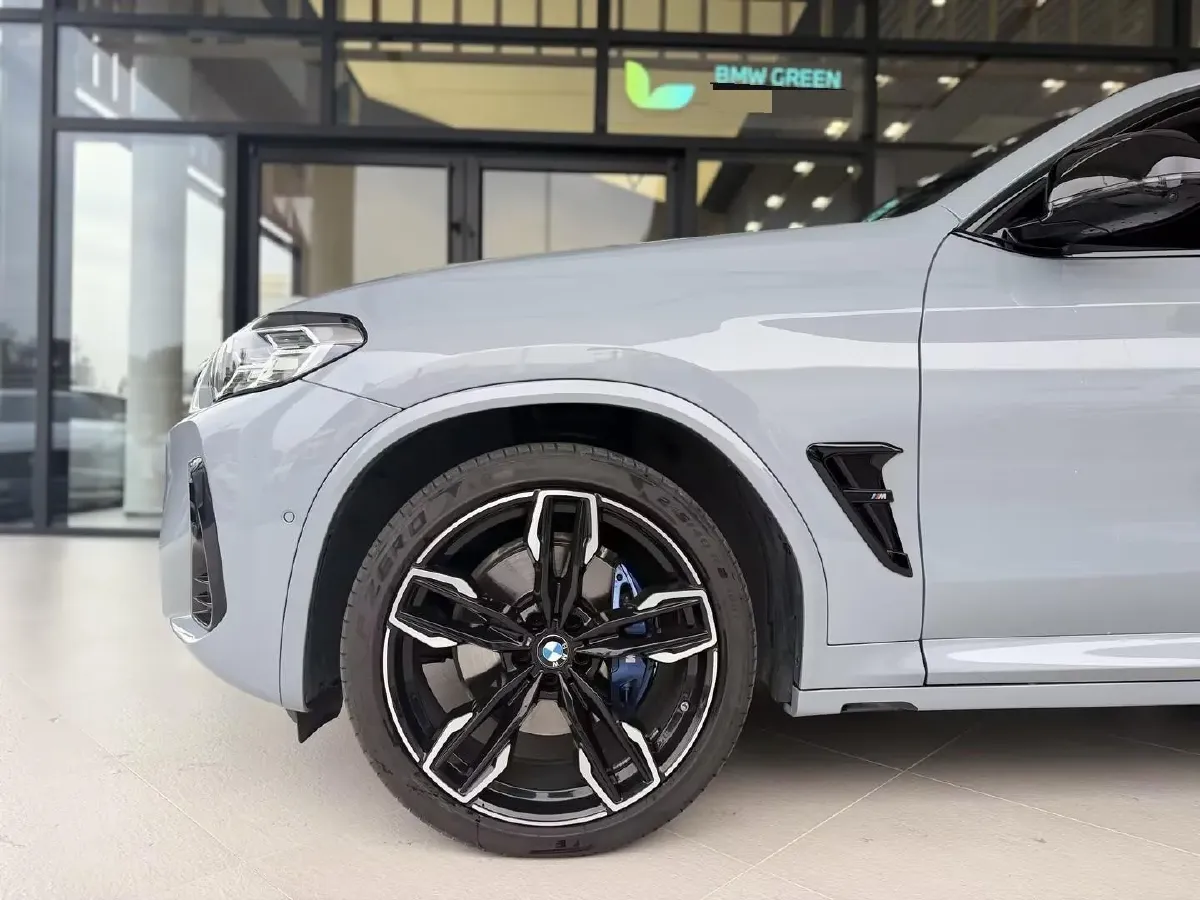 2022 BMW 3.0T 333HP L6 8AT,autocango,china used car exporter,china ev exporter,chinese used car exporter,chinese used ev exporter