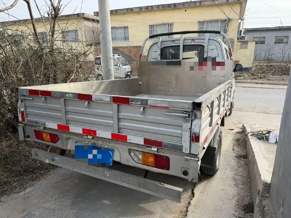 2022 WuLing RongGuang New Truck 1.8L 125HP L4 5MT,autocango,china used car exporter,china ev exporter,chinese used car exporter,chinese used ev exporter