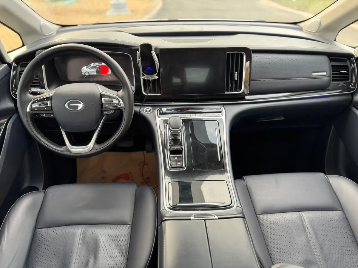 2021 GAC Trumpchi M8 2.0T 252HP L4 8AT,autocango,china used car exporter,china ev exporter,chinese used car exporter,chinese used ev exporter