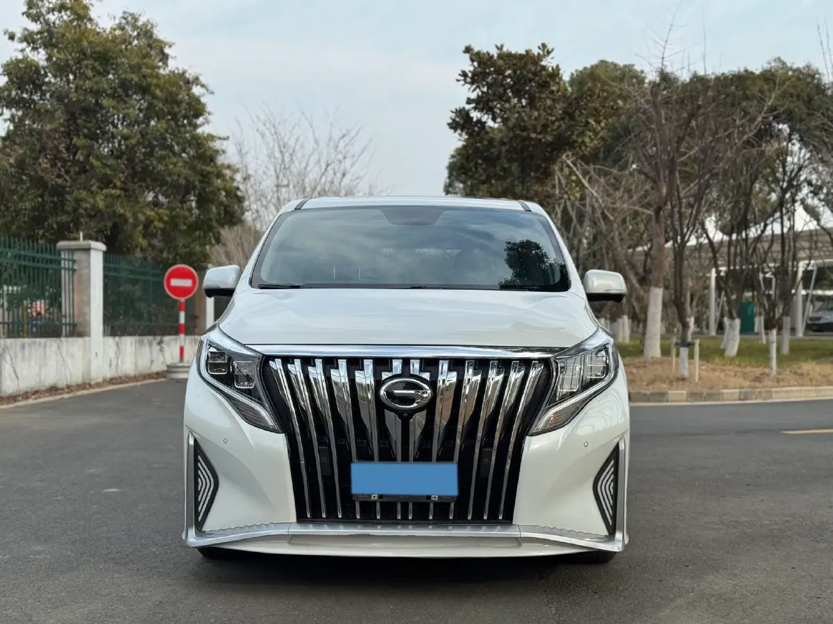 2021 GAC Trumpchi M8 2.0T 252HP L4 8AT,autocango,china used car exporter,china ev exporter,chinese used car exporter,chinese used ev exporter