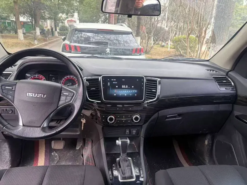 2020 Isuzu LingTuo 2.5T 150HP L4 6AT,autocango,china used car exporter,china ev exporter,chinese used car exporter,chinese used ev exporter