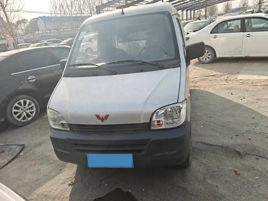 2020 WuLing ZhiGuang 1.2L 76HP L4 5MT,autocango,china used car exporter,china ev exporter,chinese used car exporter,chinese used ev exporter