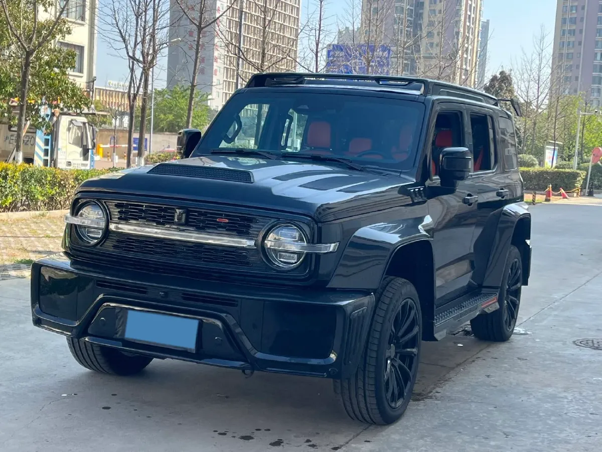 2023 Cyberspace 300 2.0T 227HP L4 8AT,autocango,china used car exporter,china ev exporter,chinese used car exporter,chinese used ev exporter
