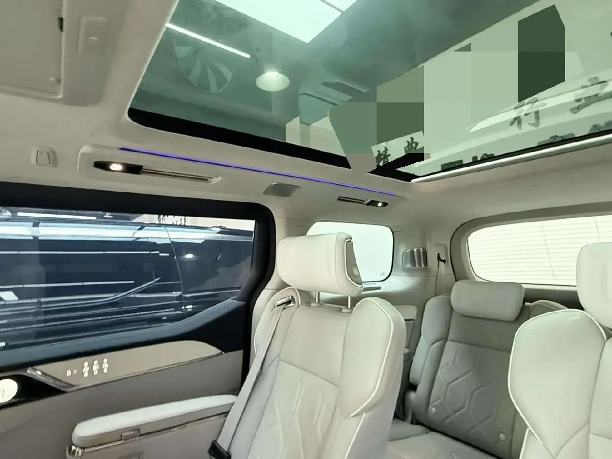 2025 Volvo EM90 BEV 116KWH,autocango,china used car exporter,china ev exporter,chinese used car exporter,chinese used ev exporter