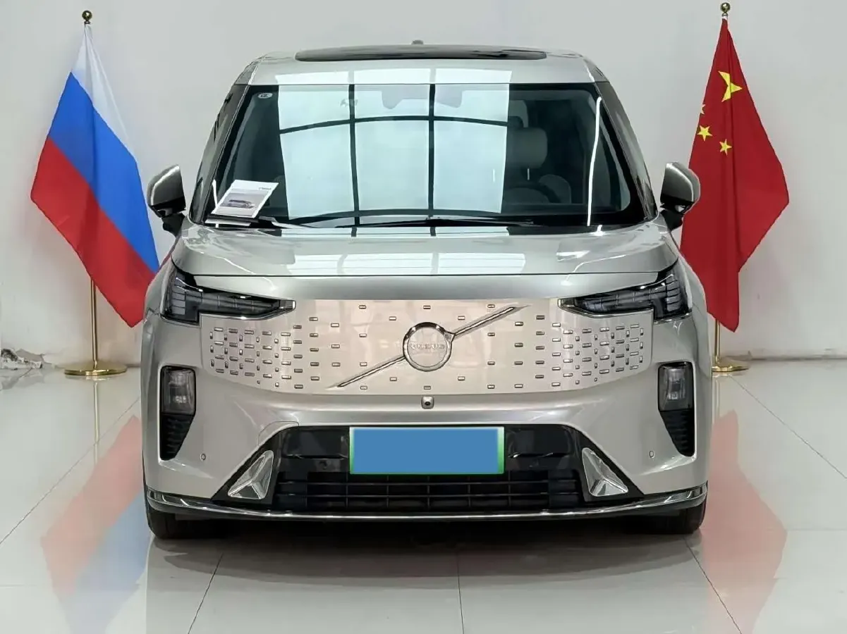 2025 Volvo EM90 BEV 116KWH,autocango,china used car exporter,china ev exporter,chinese used car exporter,chinese used ev exporter