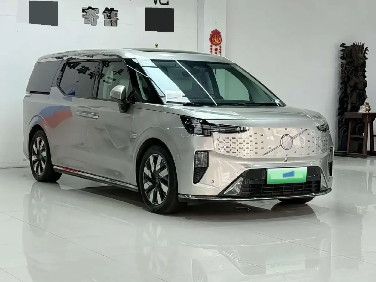 2025 Volvo EM90 BEV 116KWH,autocango,china used car exporter,china ev exporter,chinese used car exporter,chinese used ev exporter