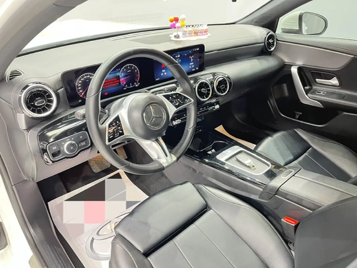 2023 Mercedes-Benz A Class 1.3T 136HP L4 7DCT,autocango,china used car exporter,china ev exporter,chinese used car exporter,chinese used ev exporter
