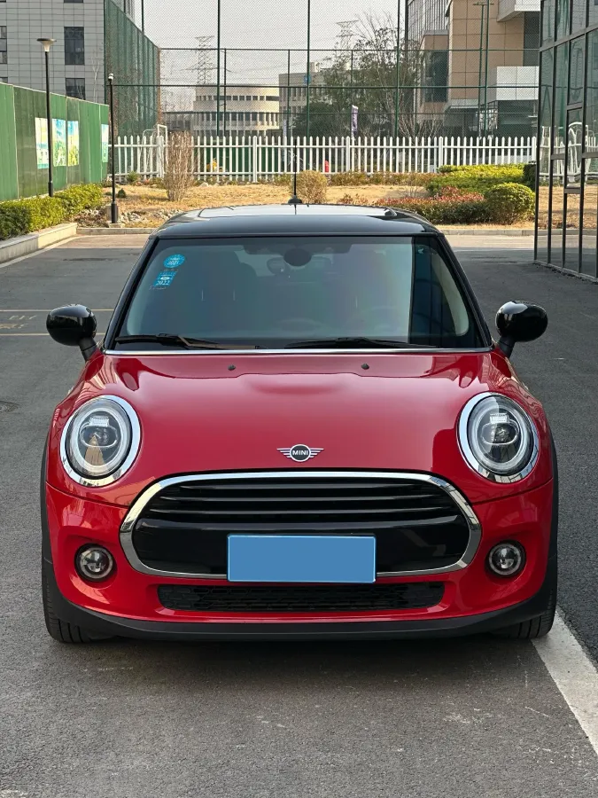2020 MINI MINI 1.5T 136HP L3 7DCT,autocango,china used car exporter,china ev exporter,chinese used car exporter,chinese used ev exporter