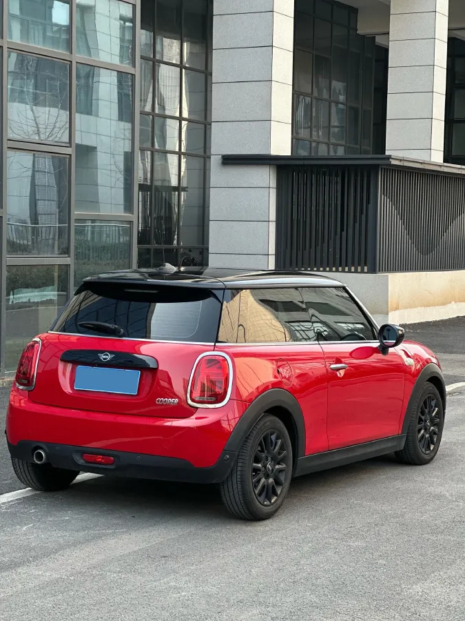 2020 MINI MINI 1.5T 136HP L3 7DCT,autocango,china used car exporter,china ev exporter,chinese used car exporter,chinese used ev exporter