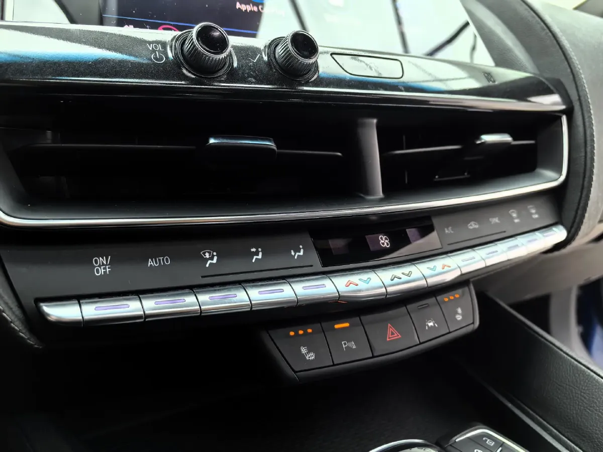 2021 Cadillac CT5 2.0T 237HP L4 10AT,autocango,china used car exporter,china ev exporter,chinese used car exporter,chinese used ev exporter