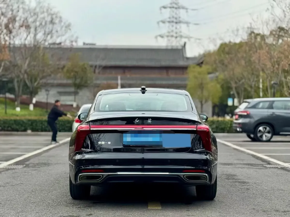 2024 HongQi H5 2.0T 224HP L4 8AT,autocango,china used car exporter,china ev exporter,chinese used car exporter,chinese used ev exporter