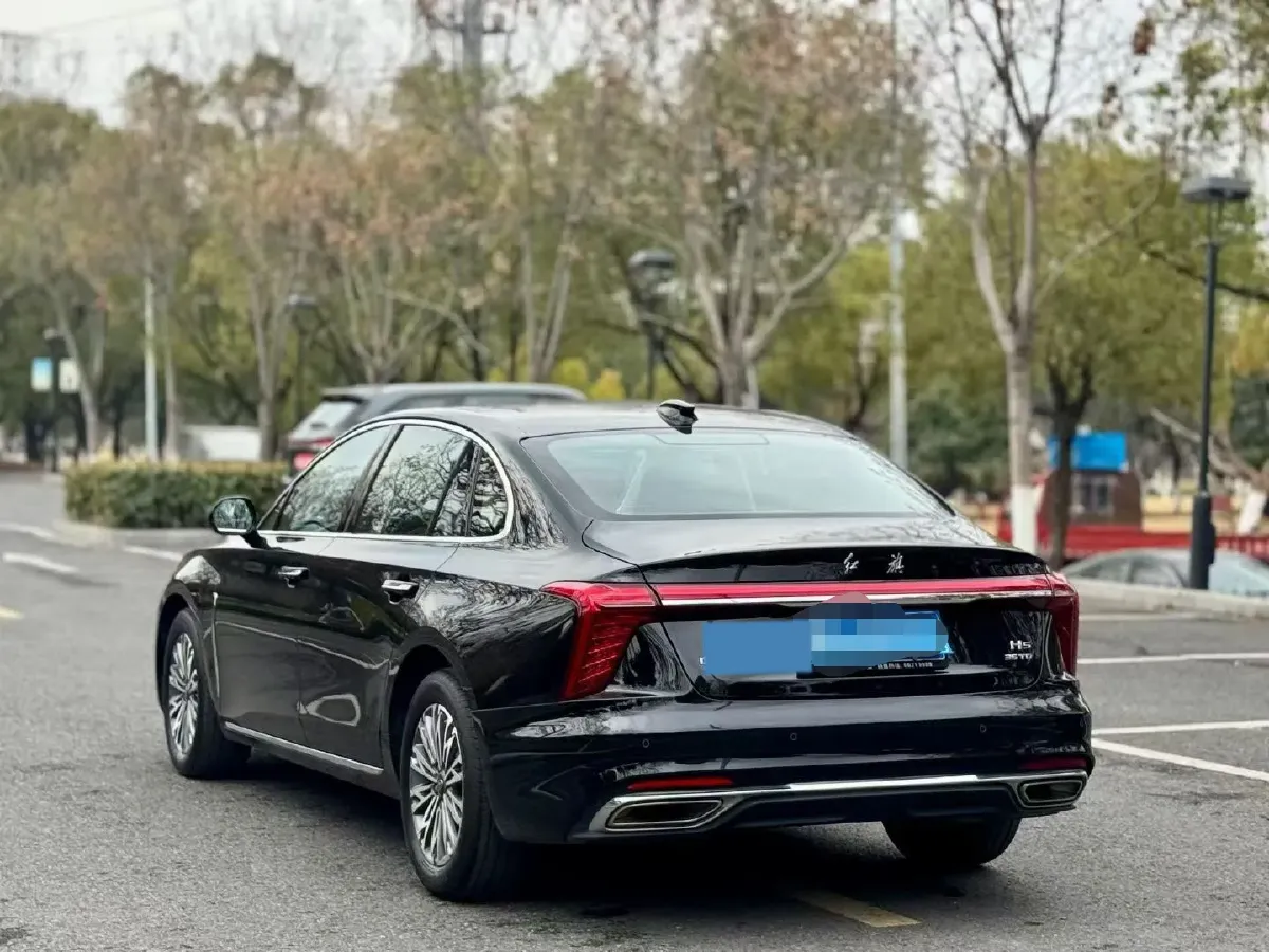 2024 HongQi H5 2.0T 224HP L4 8AT,autocango,china used car exporter,china ev exporter,chinese used car exporter,chinese used ev exporter