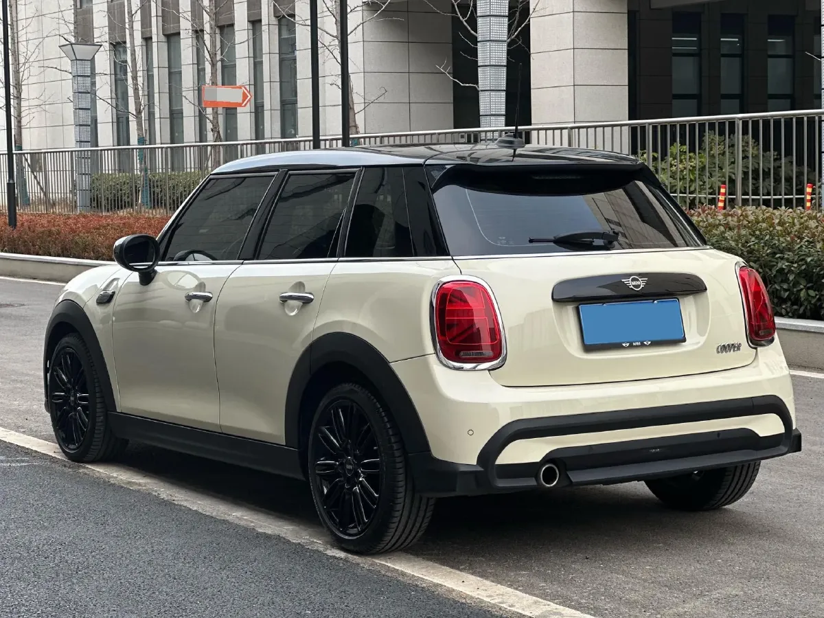 2022 MINI MINI 1.5T 136HP L3 7DCT,autocango,china used car exporter,china ev exporter,chinese used car exporter,chinese used ev exporter