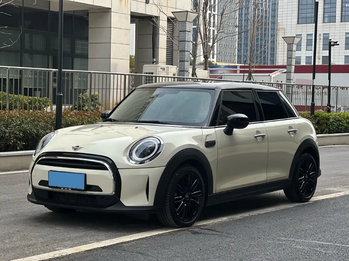2022 MINI MINI 1.5T 136HP L3 7DCT,autocango,china used car exporter,china ev exporter,chinese used car exporter,chinese used ev exporter