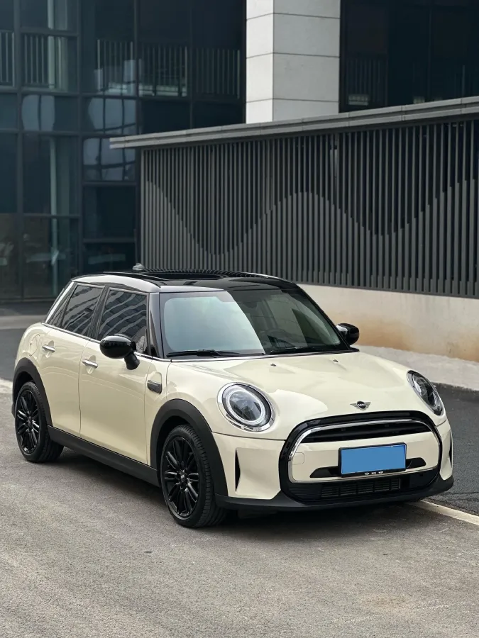 2022 MINI MINI 1.5T 136HP L3 7DCT,autocango,china used car exporter,china ev exporter,chinese used car exporter,chinese used ev exporter