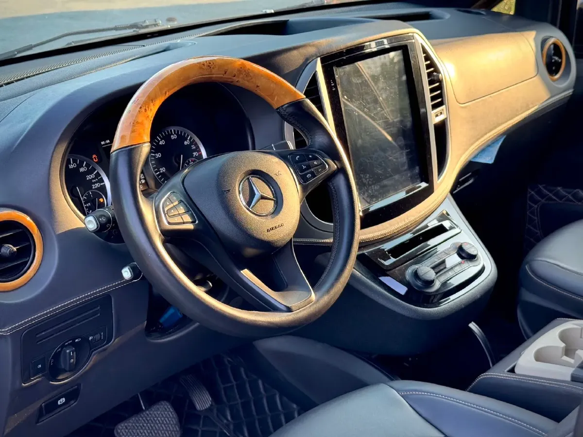 2016 Mercedes-Benz Vito 2.0T 211HP L4 7AT,autocango,china used car exporter,china ev exporter,chinese used car exporter,chinese used ev exporter