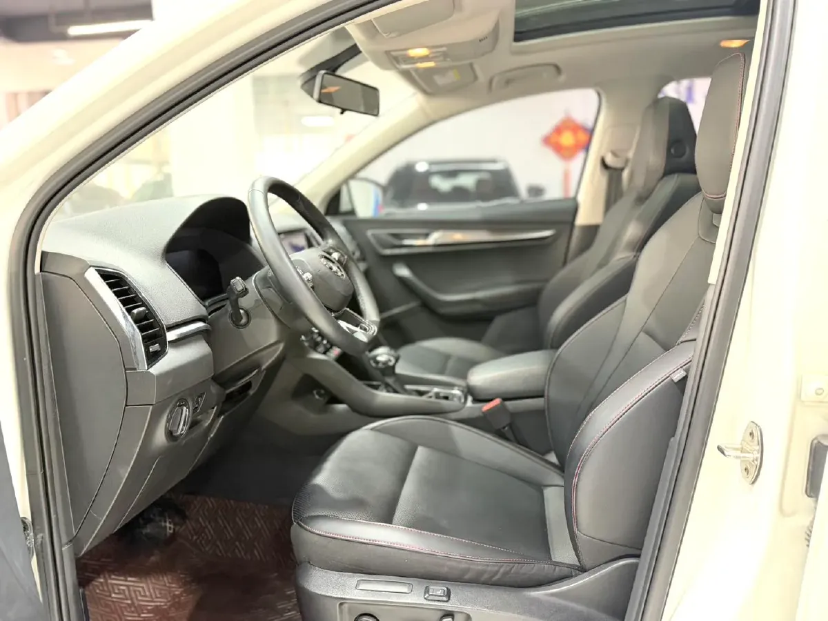 2022 Skoda Karoq 1.4T 150HP L4 7DCT,autocango,china used car exporter,china ev exporter,chinese used car exporter,chinese used ev exporter