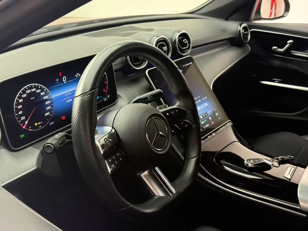 2022 Mercedes-Benz C Class 1.5T 170HP L4 9AT,autocango,china used car exporter,china ev exporter,chinese used car exporter,chinese used ev exporter