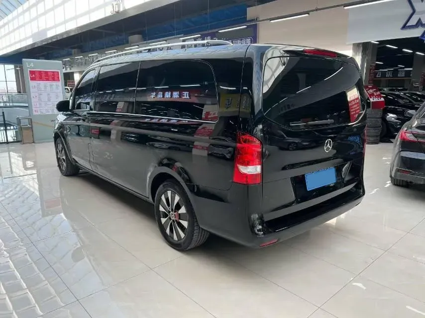 2021 Mercedes-Benz Vito 2.0T 211HP L4 9AT,autocango,china used car exporter,china ev exporter,chinese used car exporter,chinese used ev exporter