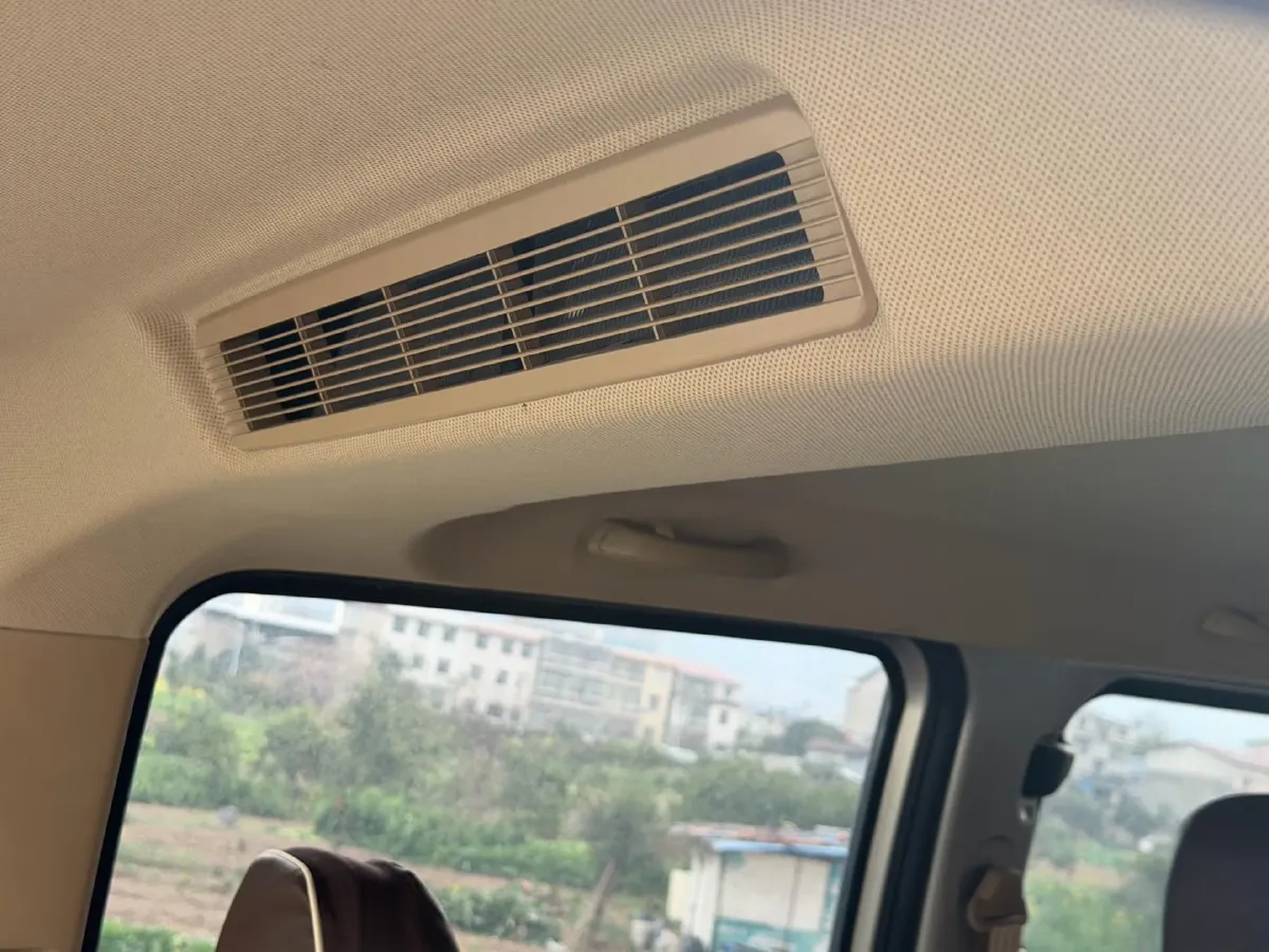 2021 WuLing HongGuang V 1.5L 99HP L4 6MT,autocango,china used car exporter,china ev exporter,chinese used car exporter,chinese used ev exporter