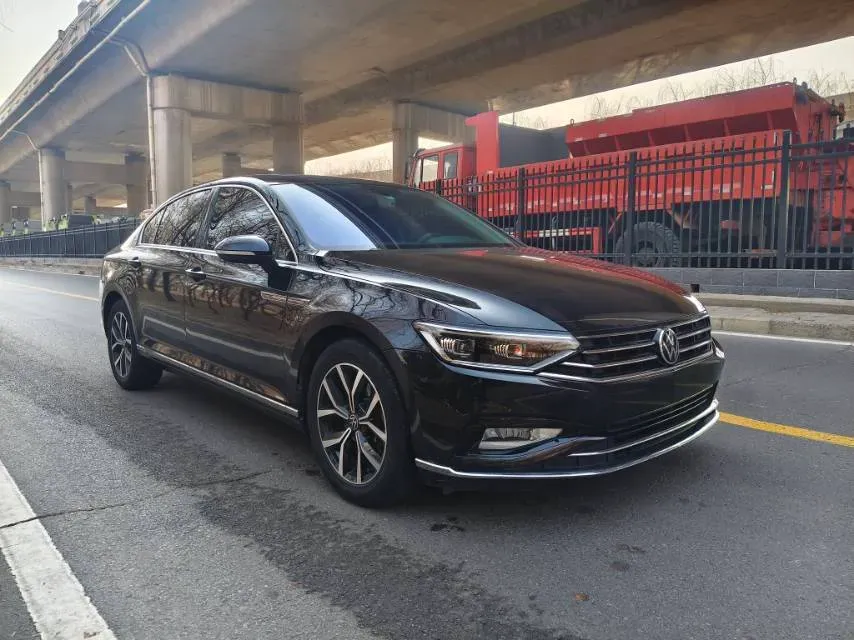 2021 Volkswagen Magotan 2.0T 186HP L4 7DCT,autocango,china used car exporter,china ev exporter,chinese used car exporter,chinese used ev exporter