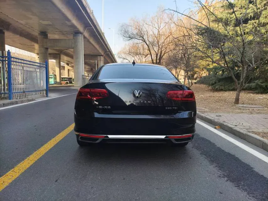 2021 Volkswagen Magotan 2.0T 186HP L4 7DCT,autocango,china used car exporter,china ev exporter,chinese used car exporter,chinese used ev exporter