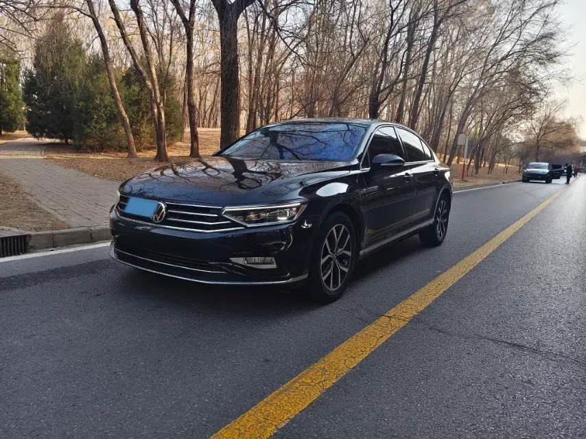 2021 Volkswagen Magotan 2.0T 186HP L4 7DCT,autocango,china used car exporter,china ev exporter,chinese used car exporter,chinese used ev exporter