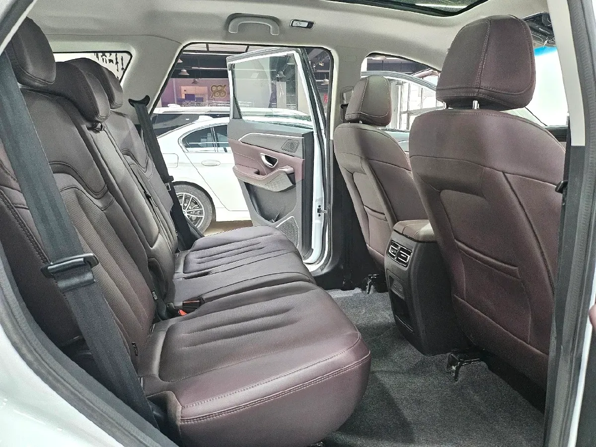 2025 Jetour X90 Plus 1.6T 197HP L4 7DCT,autocango,china used car exporter,china ev exporter,chinese used car exporter,chinese used ev exporter