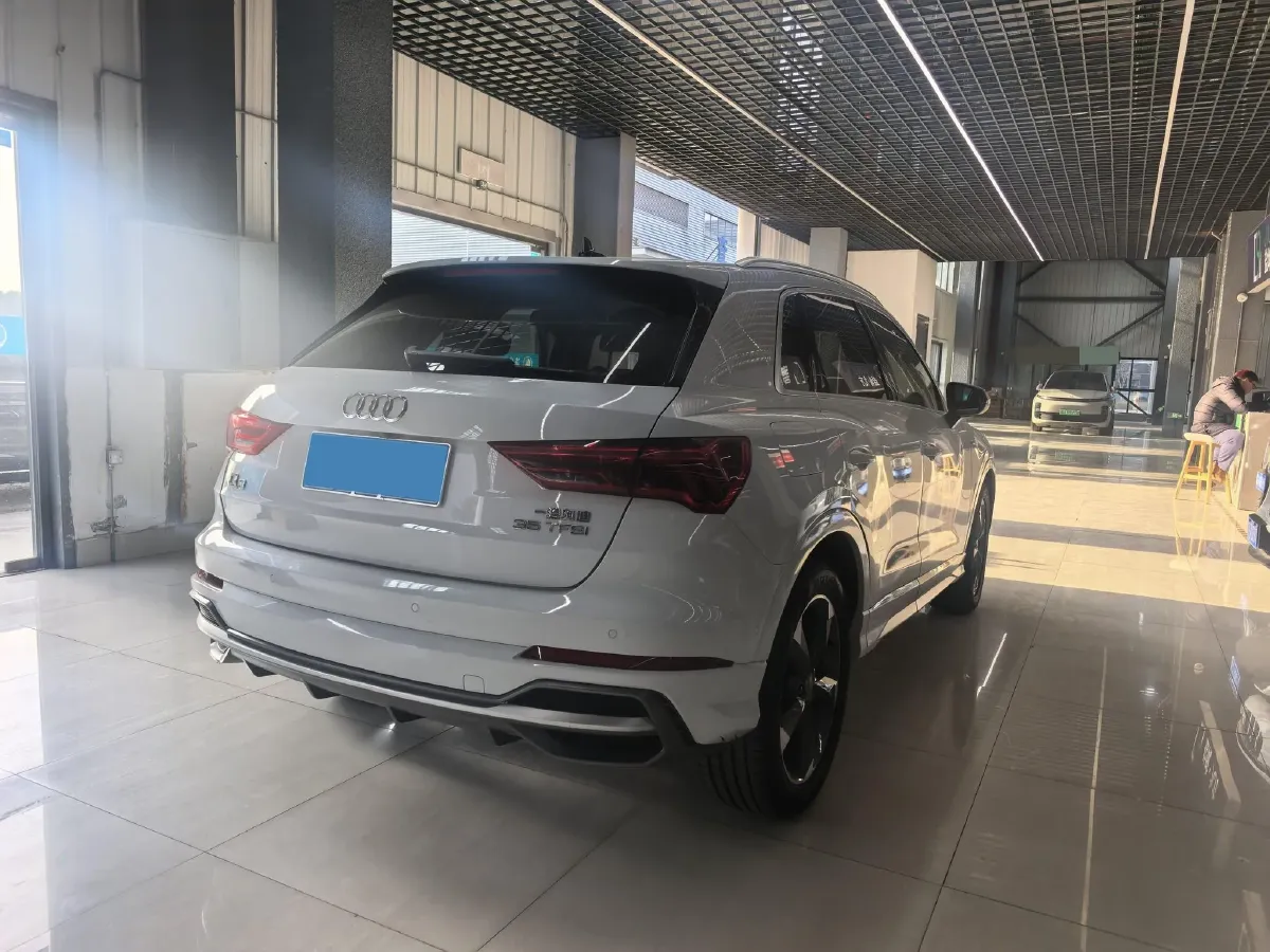 2022 Audi Q3 1.4T 150HP L4 7DCT,autocango,china used car exporter,china ev exporter,chinese used car exporter,chinese used ev exporter