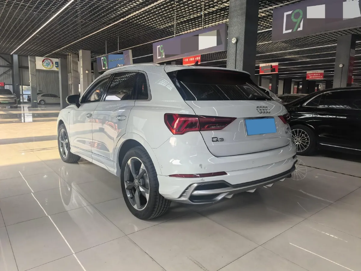 2022 Audi Q3 1.4T 150HP L4 7DCT,autocango,china used car exporter,china ev exporter,chinese used car exporter,chinese used ev exporter