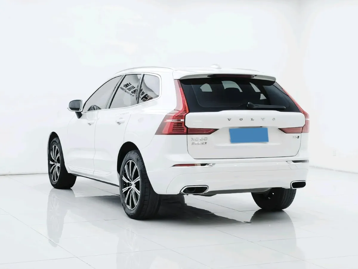 2020 Volvo XC60 2.0T 254HP L4 8AT,autocango,china used car exporter,china ev exporter,chinese used car exporter,chinese used ev exporter