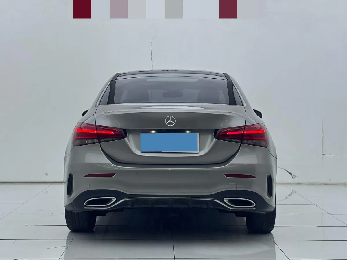 2020 Mercedes-Benz A Class 1.3T 136HP L4 7DCT,autocango,china used car exporter,china ev exporter,chinese used car exporter,chinese used ev exporter